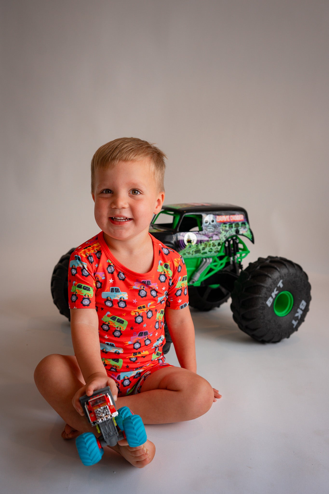 Monster Jammies Short Two-Piece Short Sleeve/Shorts